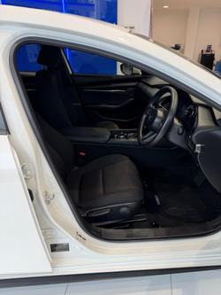 2021 Mazda 3 G20 Pure