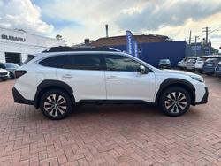 2025 Subaru Outback AWD Touring