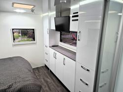 2023 Avida Longreach