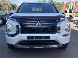 2022 Mitsubishi Outlander LS