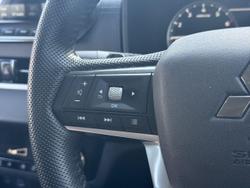 2022 Mitsubishi Outlander LS