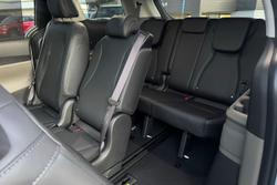 2025 Kia Carnival GT-Line HEV