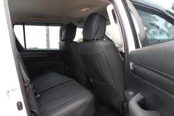 2022 Toyota Hilux SR