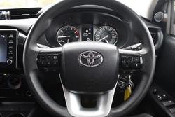 2022 Toyota Hilux SR