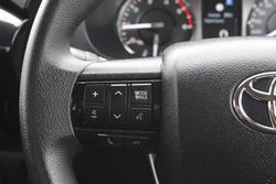 2022 Toyota Hilux SR