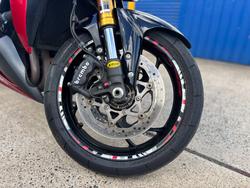 2015 Suzuki GSX-S1000 Red