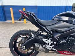 2015 Suzuki GSX-S1000 Red