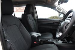 2023 Toyota Hilux SR