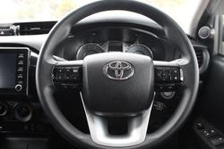 2023 Toyota Hilux SR