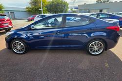 2011 Hyundai Elantra Premium