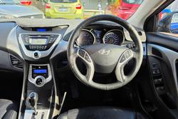 2011 Hyundai Elantra Premium