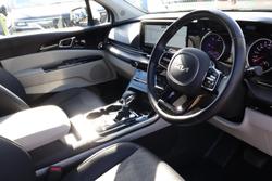 2022 Kia Carnival SLi