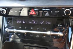 2022 Kia Carnival SLi