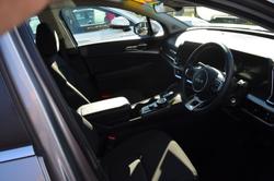 2025 Kia Sportage HEV SX