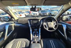 2016 Mitsubishi Pajero Sport GLS
