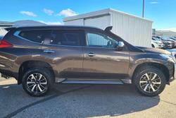 2016 Mitsubishi Pajero Sport GLS