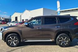 2016 Mitsubishi Pajero Sport GLS