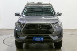 2023 Toyota Hilux SR
