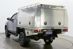 2023 Toyota Hilux SR