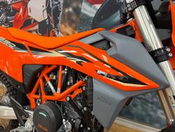 2024 Ktm 690 ENDURO R ORANGE