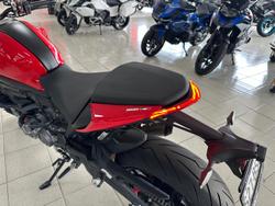 2022 Ducati Monster 937 Monster Red