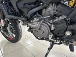 2022 Ducati Monster 937 Monster Red