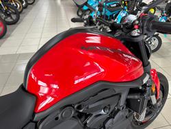 2022 Ducati Monster 937 Monster Red