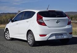 2016 Hyundai Accent Active