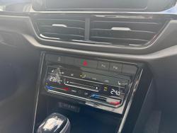 2025 Volkswagen T-Roc 140TSI R-Line