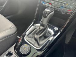 2025 Volkswagen T-Roc 140TSI R-Line