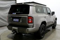 2025 Toyota Landcruiser Prado VX
