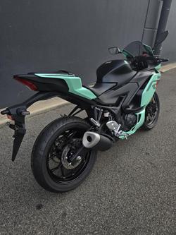 2025 Yamaha YZF-R3 R3