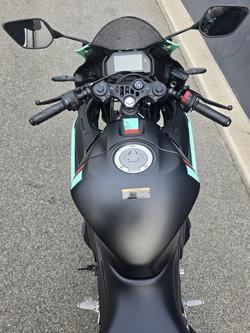 2025 Yamaha YZF-R3 R3