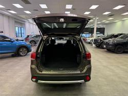 2017 Mitsubishi Outlander LS