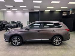 2017 Mitsubishi Outlander LS