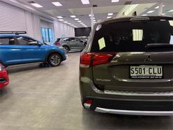 2017 Mitsubishi Outlander LS