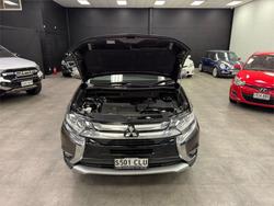 2017 Mitsubishi Outlander LS