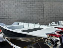 2026 QUINTREX F390 Outback Explorer