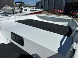 2026 QUINTREX F390 Outback Explorer