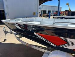 2026 QUINTREX F390 Outback Explorer