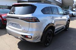 2026 Isuzu MU-X X-TERRAIN