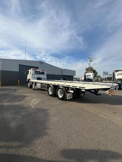 2026 Isuzu F Series FYJ 320-355 AT R67