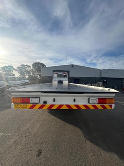 2026 Isuzu F Series FYJ 320-355 AT R67