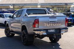 2018 Toyota Hilux SR5