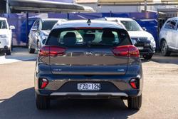 2021 Kia Niro Hybrid S