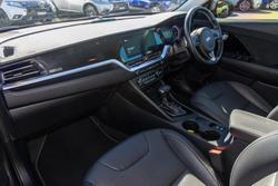 2021 Kia Niro Hybrid S