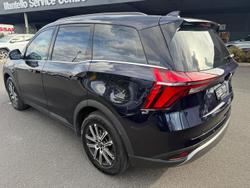 2024 Mahindra XUV700 AX7L