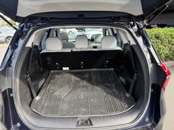 2024 Mahindra XUV700 AX7L