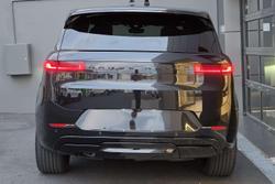 2026 Land Rover Range Rover Sport D250 Dynamic SE