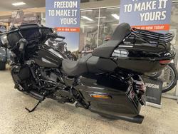 2026 Harley-Davidson Street Glide Limited 117 (FLHXL) Touring Black